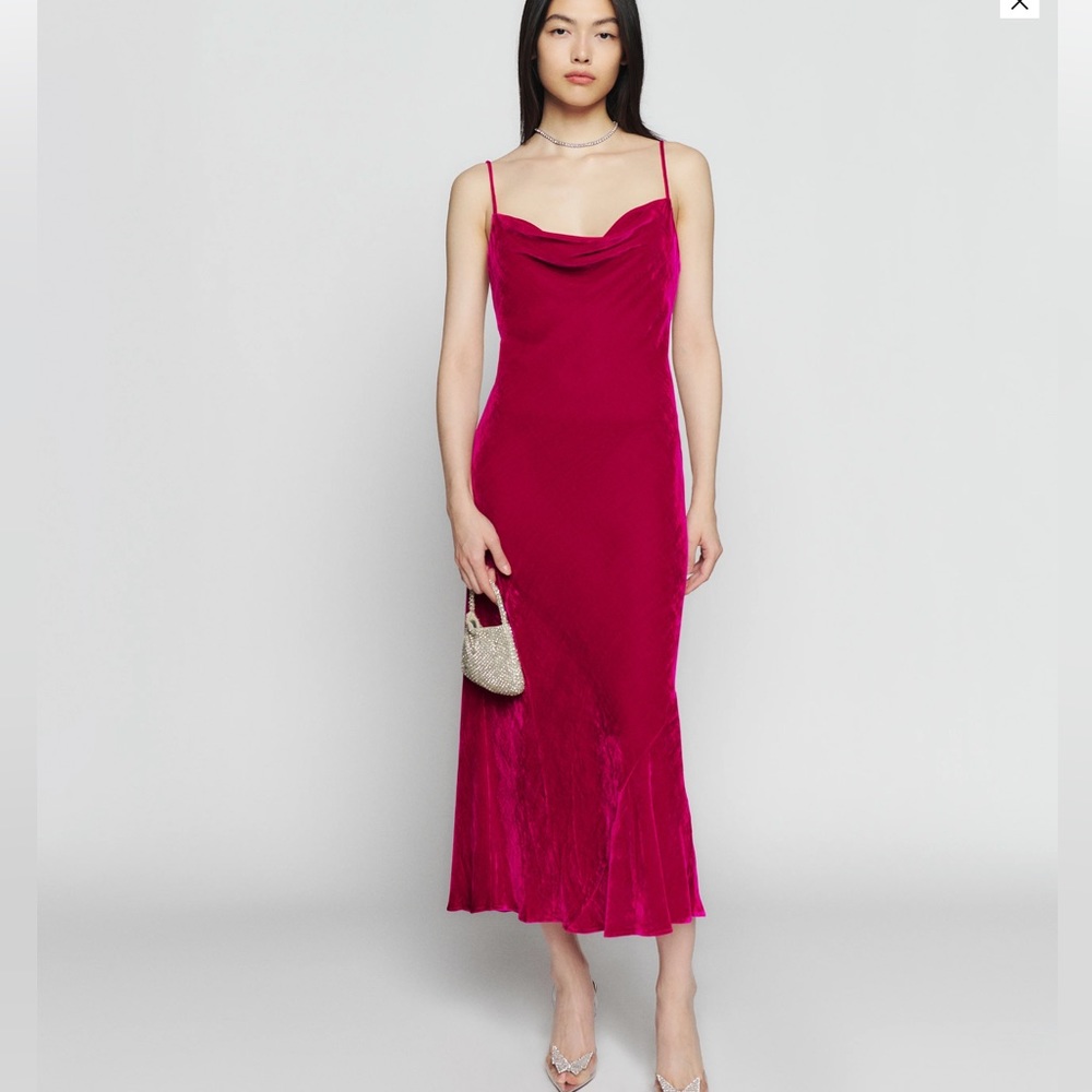 Reformation Salamanca Rhubarb Velvet Dress. Size 6. NWT